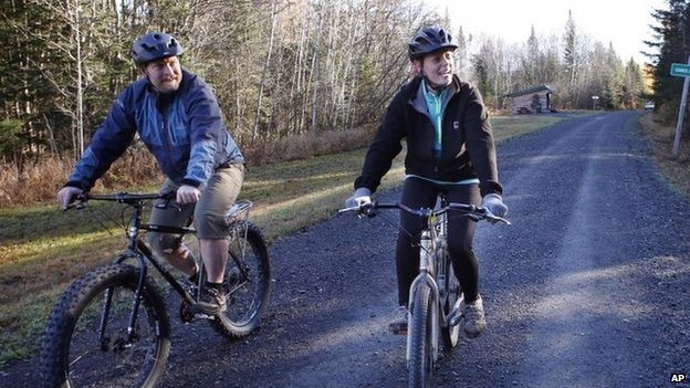 ΗΠΑ-Επέτρεψαν στη νοσοκόμα τις βόλτες στη φύση