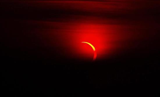 Ολική έκλειψη σελήνης σήμερα