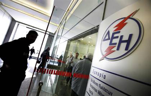 Παίρνουν αγροτικό ρεύμα για τον κήπο της βίλας