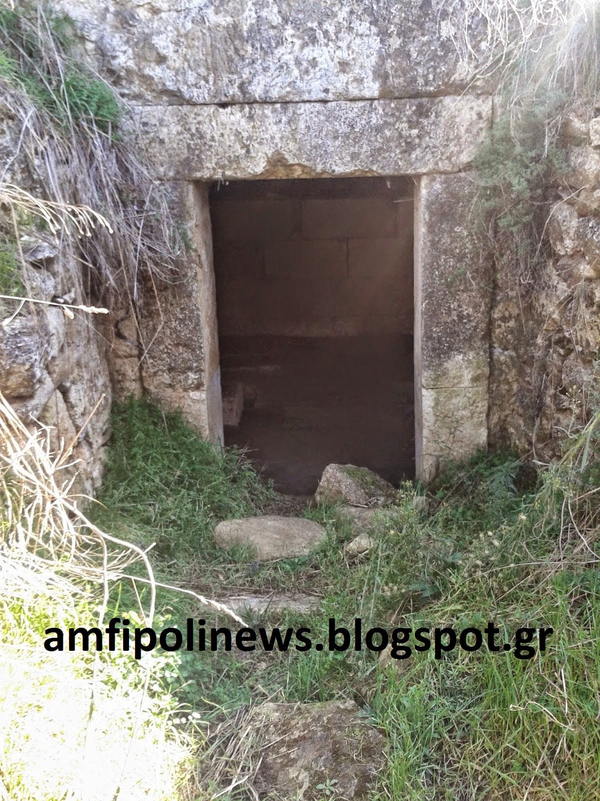 ΒΙΝΤΕΟ-Άλλος ένας μακεδονικός τάφος κοντά στο λόφο Καστά