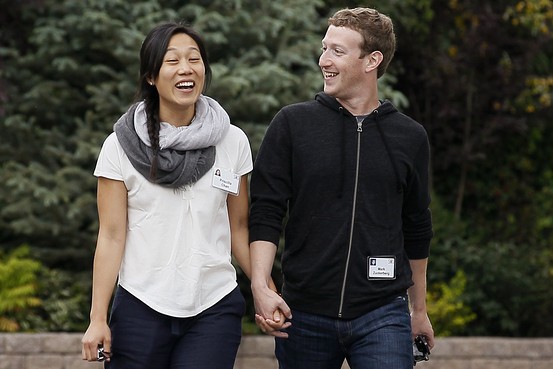 25 εκατ. από τον Ζούκερμπεργκ για την καταπολέμηση του Έμπολα