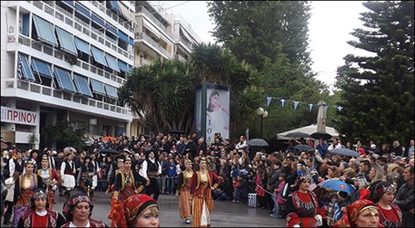 ΒΙΝΤΕΟ-ΦΩΤΟ-Παρέλαση υπό βροχή στην Χαλκίδα