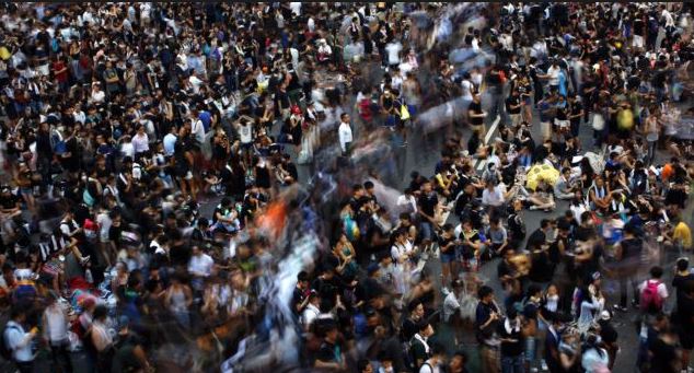 Ξηλώνουν τα οδοφράγματα στο Χονγκ Κονγκ