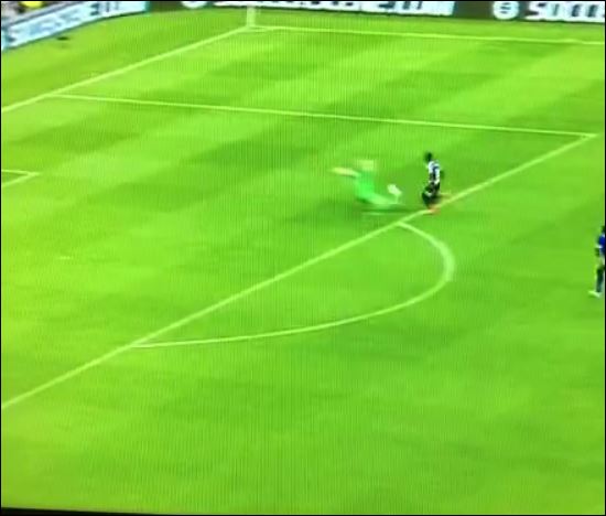 ΒΙΝΤΕΟ-Έχασε γκολ που δεν “χάνεται”