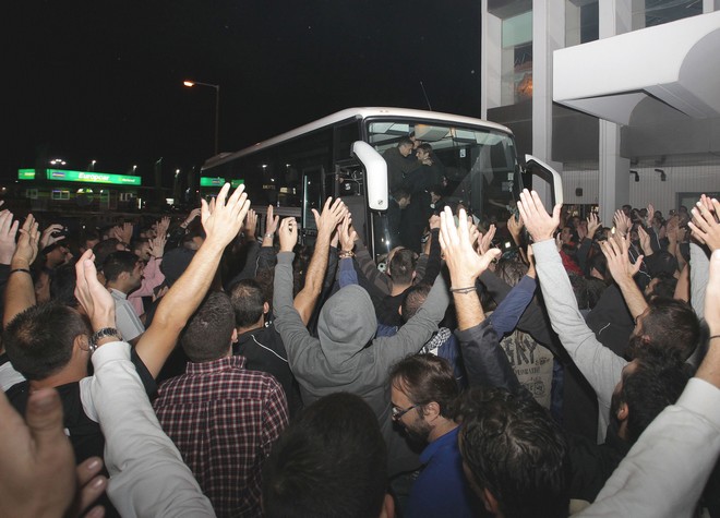 ΦΩΤΟ-Υποδοχή ηρώων στην Κρήτη