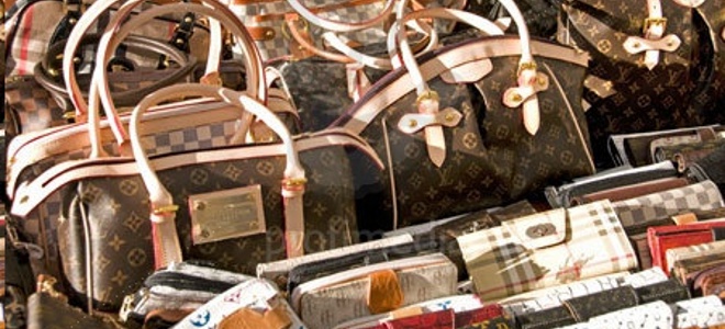 Αποθήκη γεμάτη απομιμήσεις