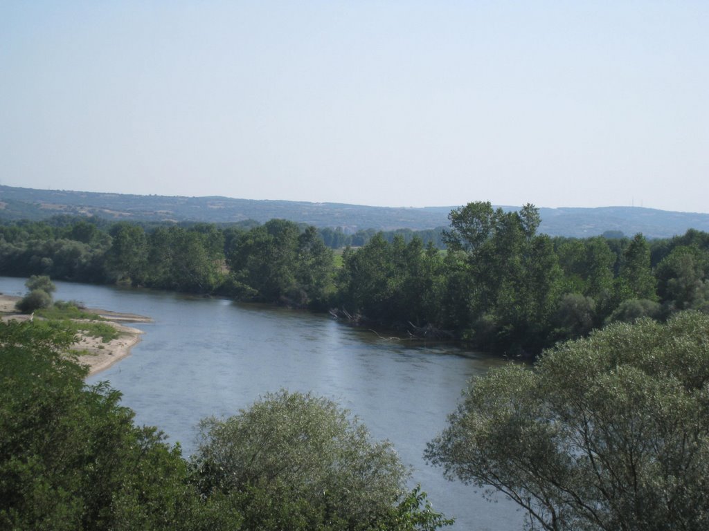 Πάνω από το όριο συναγερμού η στάθμη του ποταμού Έβρου
