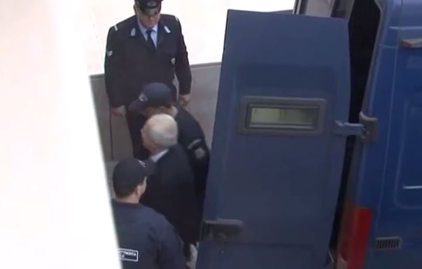 ΒΙΝΤΕΟ-Ο Τσοχατζόπουλος στο Εφετείο με χειροπέδες