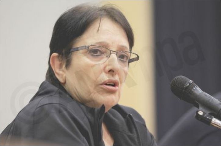 Παπαρήγα: Το ΚΚΕ είναι κόμμα παντός καιρού