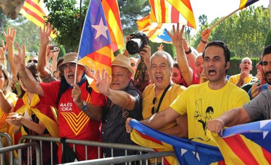 Στα άκρα οι σχέσεις των Καταλανών με την κεντρική κυβέρνηση στη Μαδρίτη