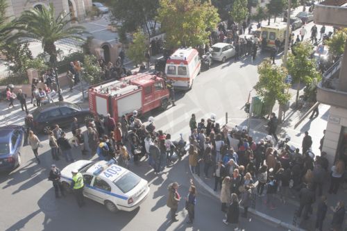 BINTEO- Θρήνος στη γειτονιά του νεκρού 13χρονου