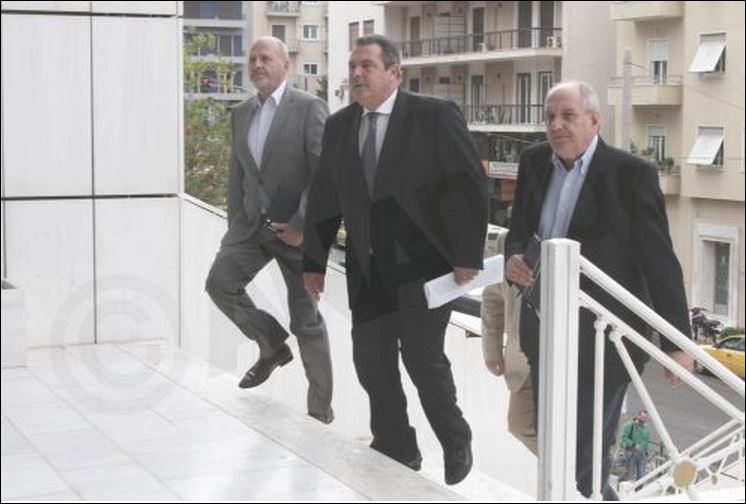 Να ανοίξουν οι λογαριασμοί όλων των βουλευτών ζήτησε ο Καμμένος