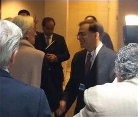 ΦΩΤΟ-Η Λαγκάρντ και ο Χαρδούβελης πριν από την κρίσιμη συνάντηση