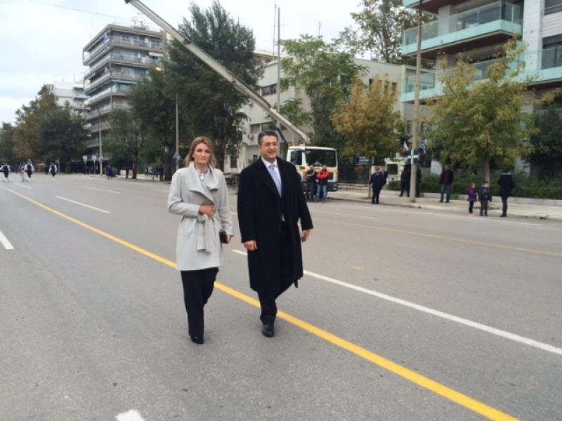 ΦΩΤΟ-Τζιτζικώστας και Ζαγοράκης στην παρέλαση της Θεσσαλονίκης