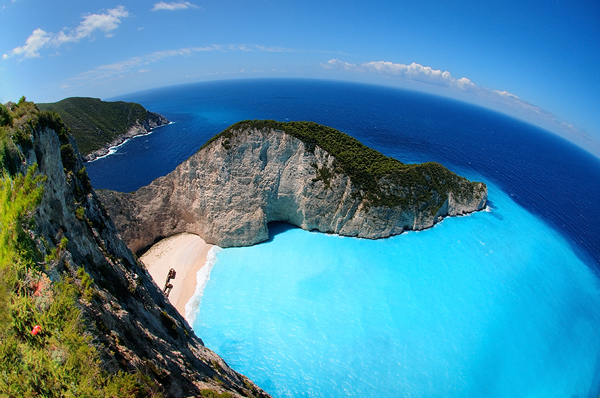 “Περισσότεροι τουρίστες στην Ελλάδα το 2015”