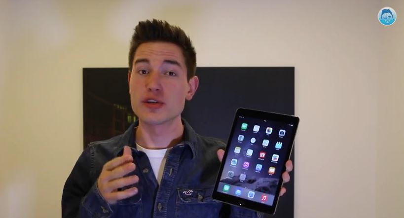 ΒΙΝΤΕΟ-Προσπάθησε να λυγίσει το iPad Air 2-Δείτε τι έγινε