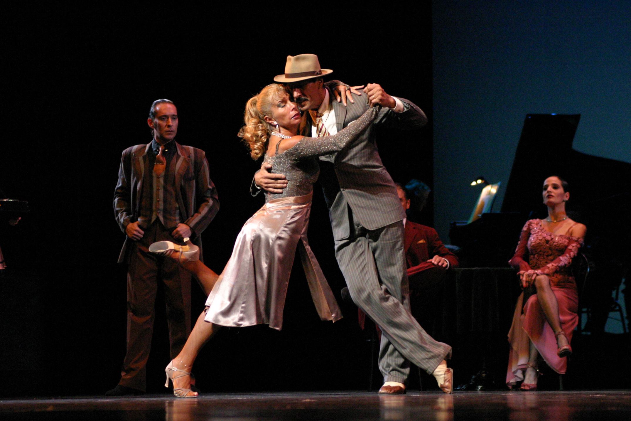 O παλμός του τάνγκο στο HALF NOTE