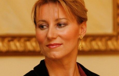 «Ήρεμη μακριά από την πολιτική» η Νατάσα Καραμανλή