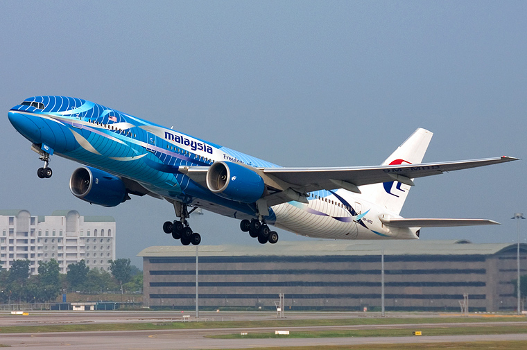Ξεκίνησαν οι έρευνες για τη μοιραία πτήση της Malaysia Airlines