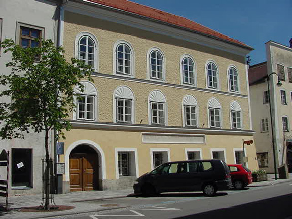 Αναζητείται ενοικιαστής για το σπίτι του… Χίτλερ