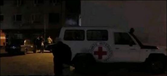 ΦΩΤΟ-Βομβαρδισμοί στο κέντρο του Ντόνετσκ