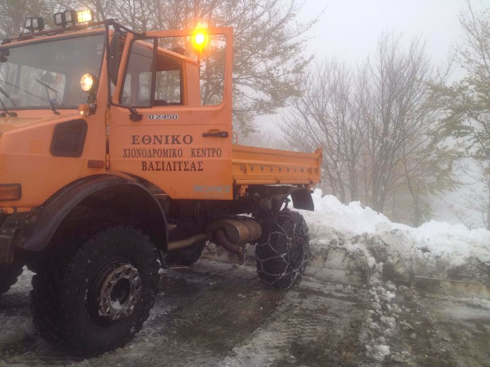 ΦΩΤΟ-Τα πρώτα χιόνια στο χιονοδρομικό κέντρο της Βασιλίτσας