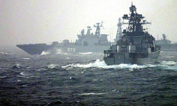 Ρωσικά πολεμικά πλοία πλέουν ανοιχτά της Αυστραλίας