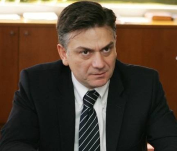 Αντιδρά ο Μωραΐτης στον Κώδικα Δεοντολογίας για τις εκπτώσεις