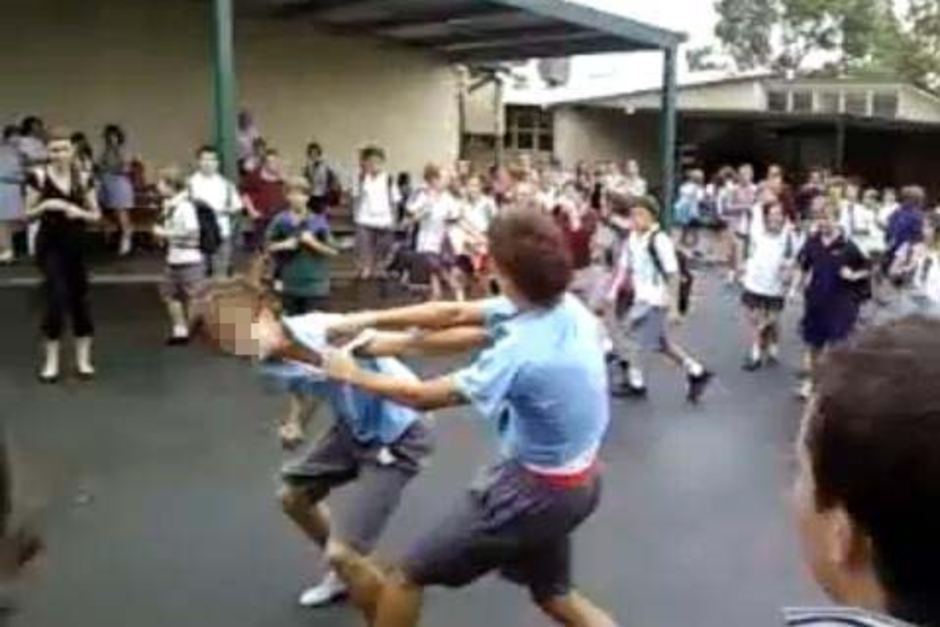 Αυτοκτονικές τάσεις και ξύλο ανάμεσα σε μαθητές