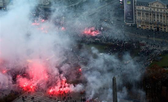 ΒΙΝΤΕΟ-Τα σοβαρά επεισόδια στην Πολωνία