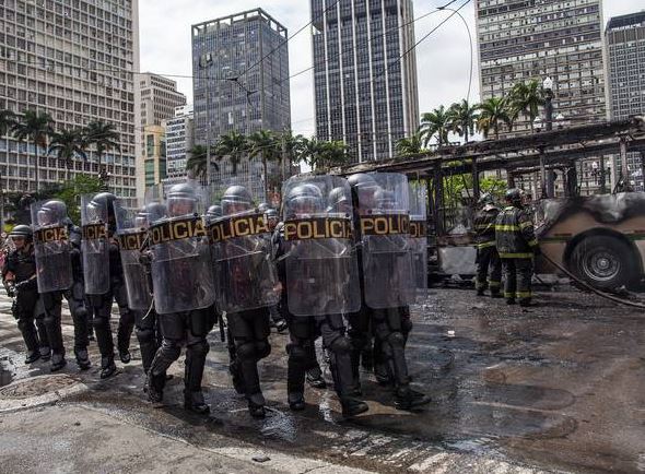 Έξι νεκροί την ημέρα από πυρά αστυνομικών στη Βραζιλία