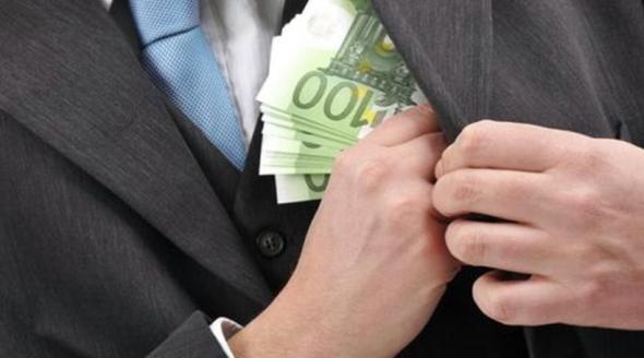 “Φέρε τα χρήματα εδώ” έλεγαν στον επιχειρηματία