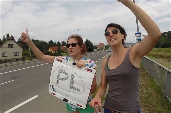 ΒΙΝΤΕΟ-Ταξίδι στην Ελλάδα με οτοστόπ