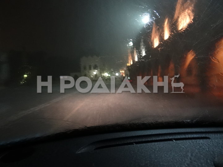 Βίντεο-Φωτογραφίες: Χαλασμός... Κυρίου απόψε στη Ρόδο