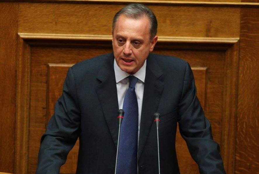 Μπέζας: Δεν τίθεται θέμα μείωσης των συντάξεων