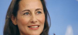 Παρίσι-Το Δημόσιο πουλάει ποσοστά μεγάλων ενεργειακών εταιρειών για να στραφεί στις ΑΠΕ