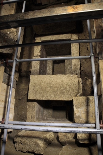 Σε ελληνικό εργαστήριο ο σκελετός της Αμφίπολης