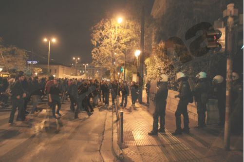 ΦΩΤΟ-Ένταση στo κέντρο της Αθήνας