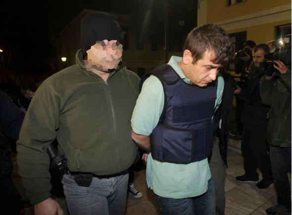 ΦΩΤΟ-Στα δικαστήρια ο Αλβανός κακοποιός