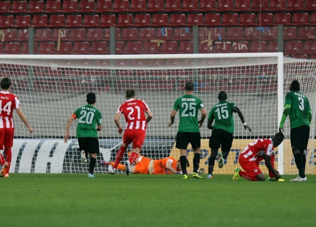 LIVE: Ολυμπιακός – Πανθρακικός 2-0 (39΄)