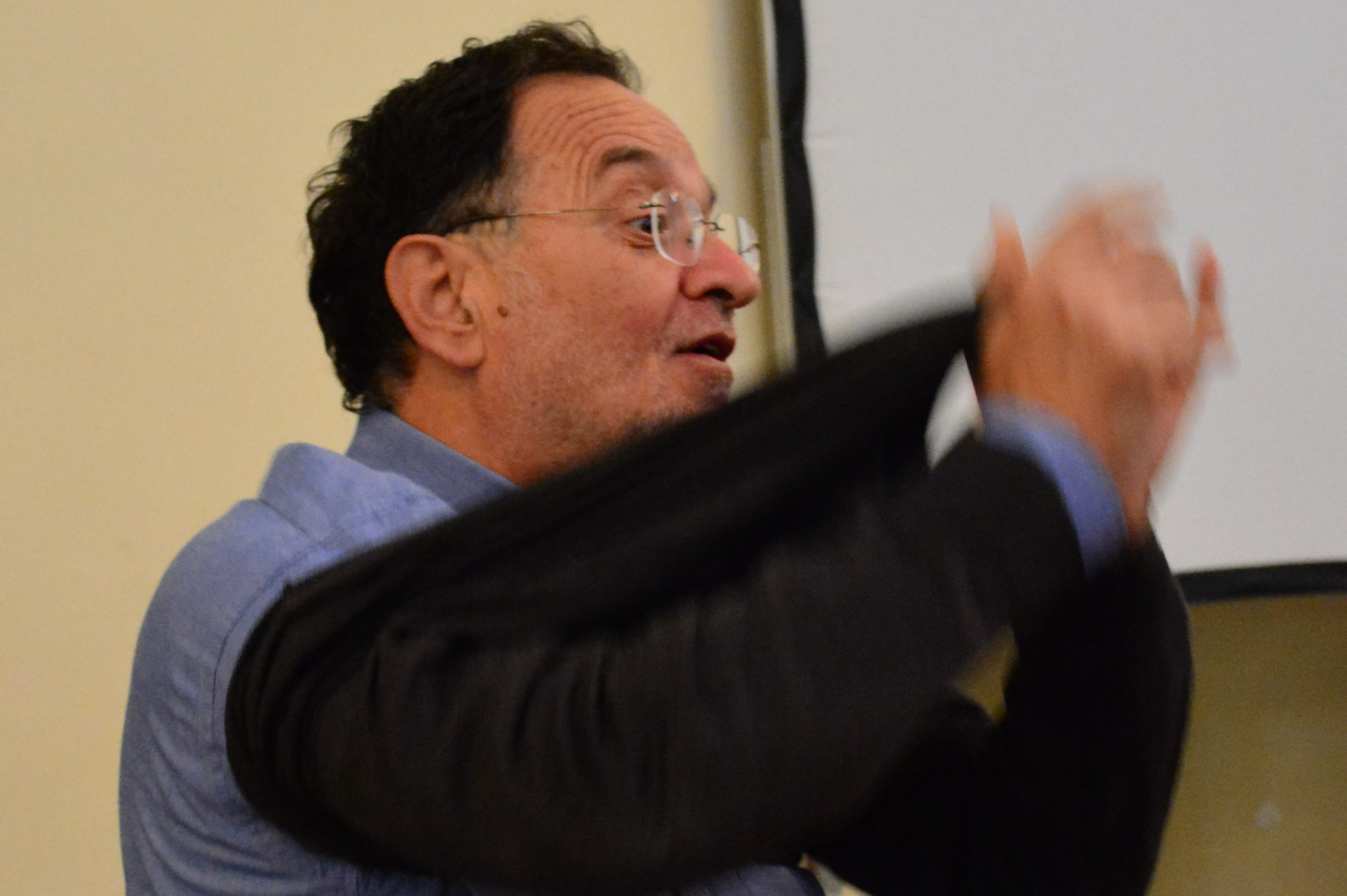 ΦΩΤΟ-Ο Λαφαζάνης (δεν) βγήκε από τα ρούχα του