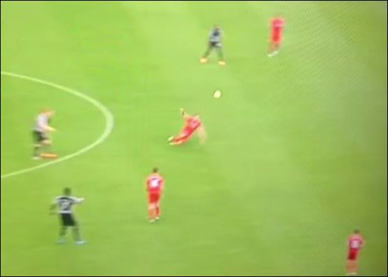 ΒΙΝΤΕΟ-Το γλίστρημα του Τζέραρντ που έγινε συνήθεια