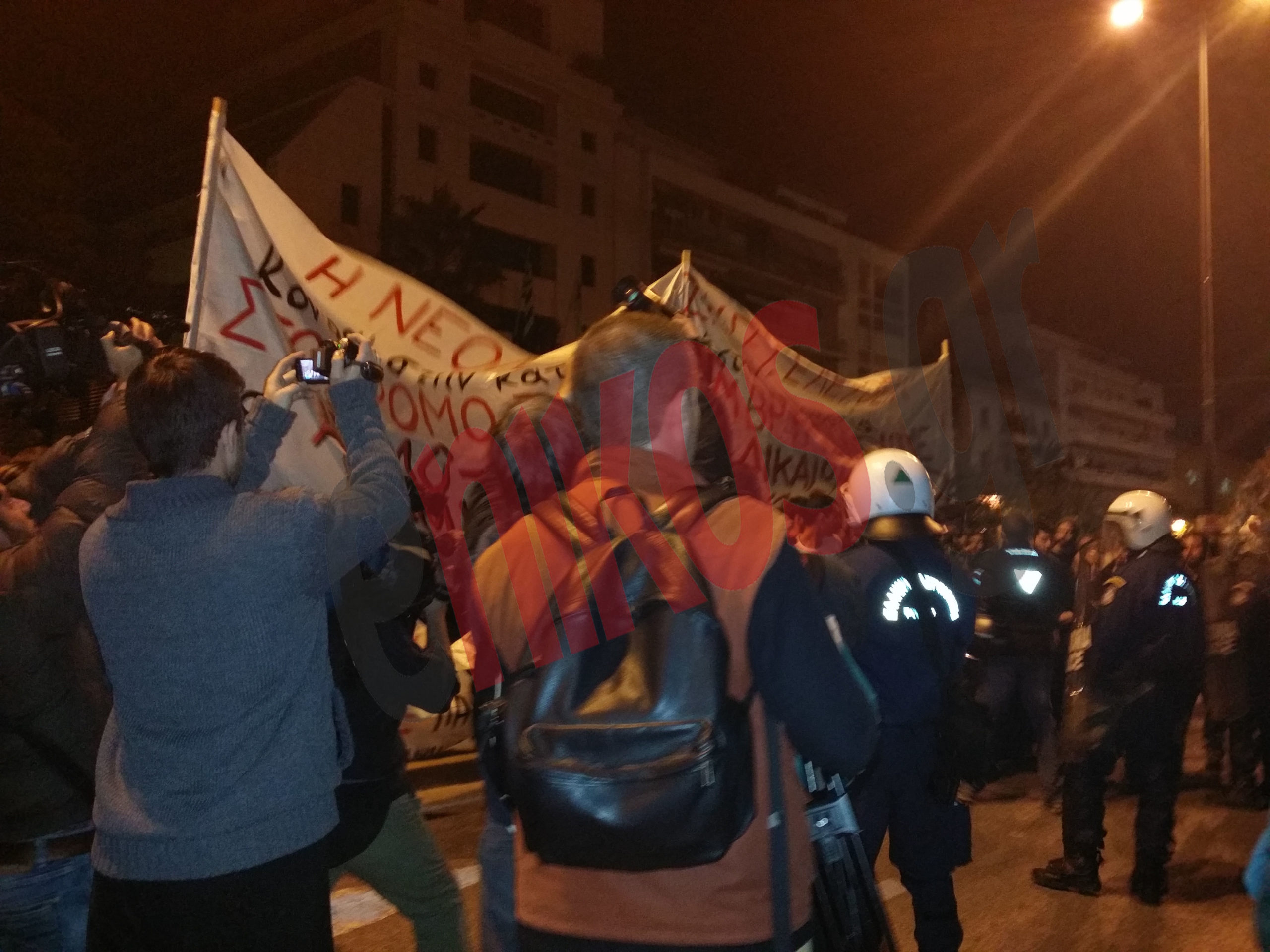 ΦΩΤΟ-Η πορεία στην αμερικανική πρεσβεία