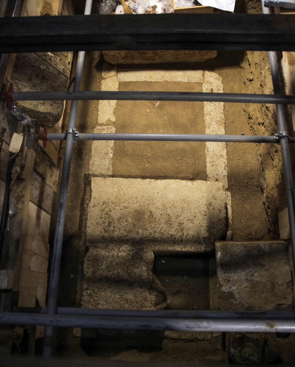 ΙΣΤΟΡΙΚΕΣ ΑΠΟΚΑΛΥΨΕΙΣ-Βρέθηκε ο σκελετός του νεκρού στην Αμφίπολη-ΔΕΙΤΕ ΦΩΤΟ