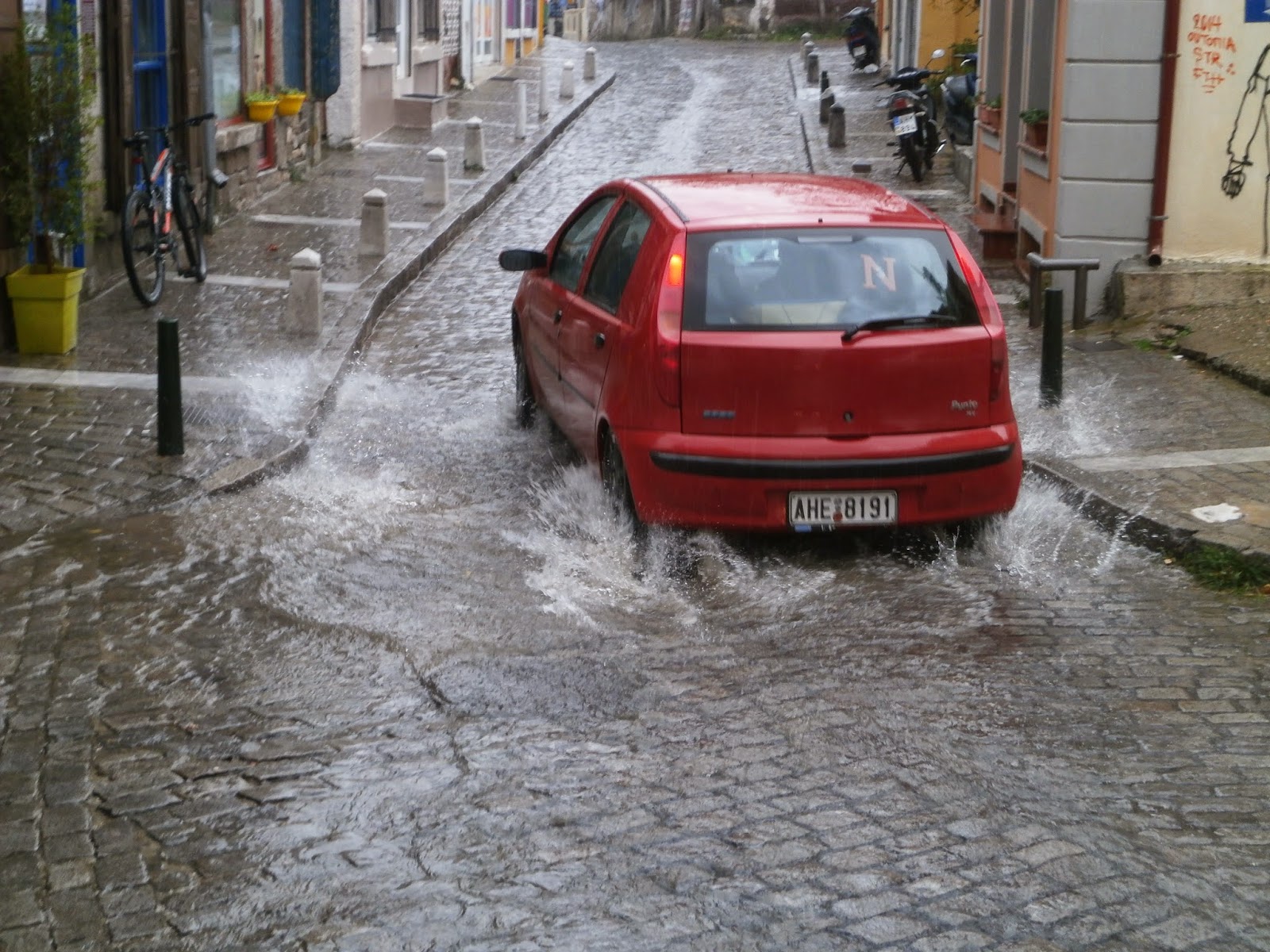 ΦΩΤΟ-Προβλήματα από τη θεομηνία στον Έβρο
