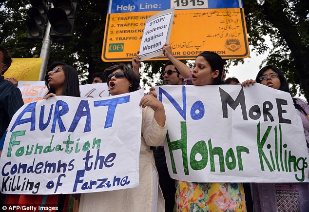 Πακιστάν-Σκότωσαν τη μητριά και τις αδελφές τους για λόγους τιμής