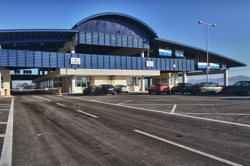 Απλοποιείται ο εκτελωνισμός αυτοκινήτων και προϊόντων με ΕΦΚ