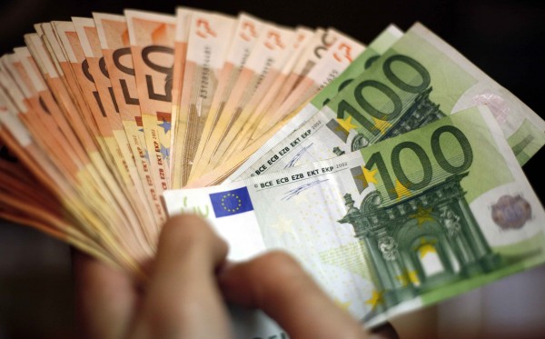 Ολόκληρη η περιουσία της σε μία… άγνωστη