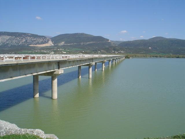 Βρέθηκε πτώμα στη λίμνη Πολυφύτου