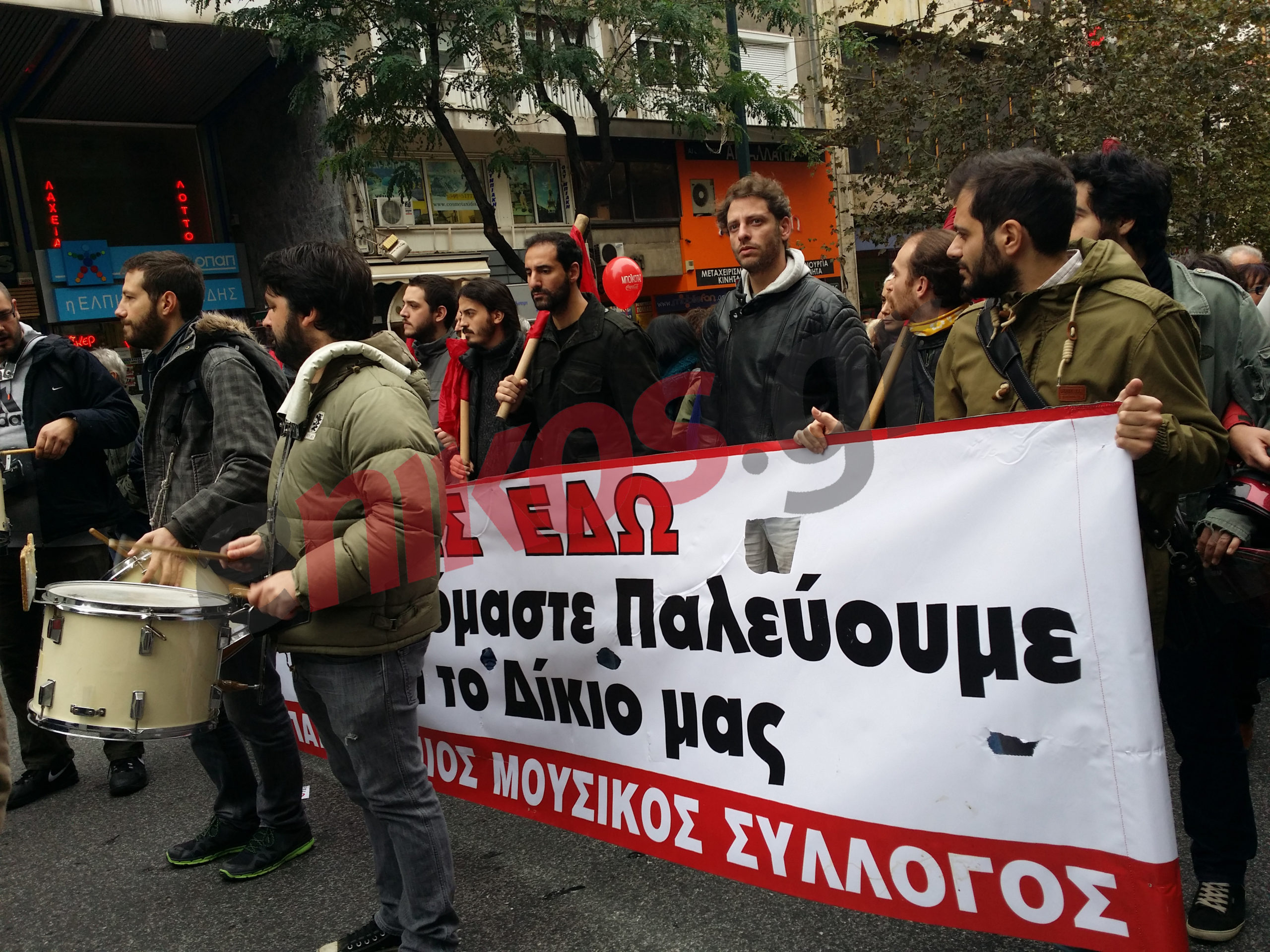 ΤΩΡΑ-ΦΩΤΟ-Και οι μουσικοί σύλλογοι στην πορεία